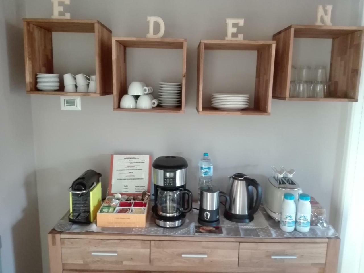 Eden Bed and Breakfast Cannobio Exteriör bild
